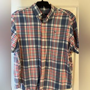 Vineyard Vines button up short sleeve slim fit whale shirt